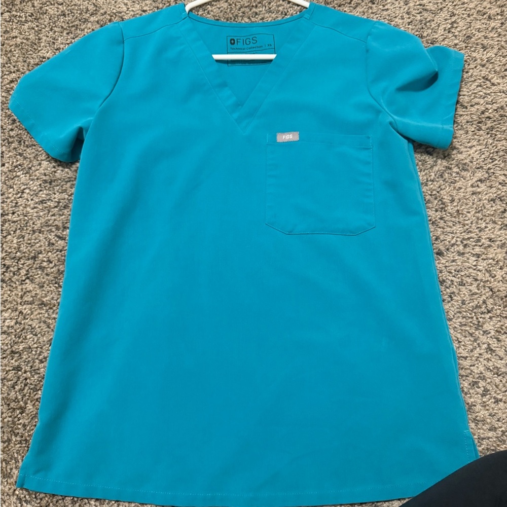 Figs Teal Catarina Top